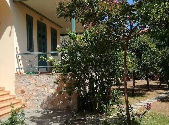 The Valkyries 3 Appartement Leonídion